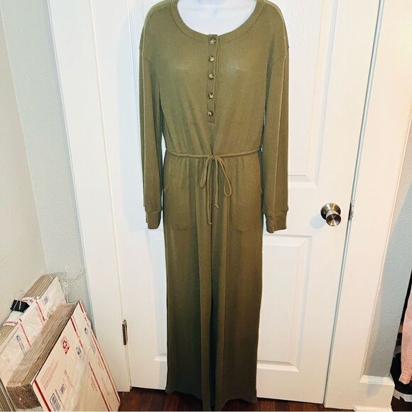 Francescas Miami Christina Button Front Rib-Knit Jumpsuit Olive Green M NWT - Picture 5 of 12